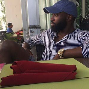 Meet your Posher, Robert